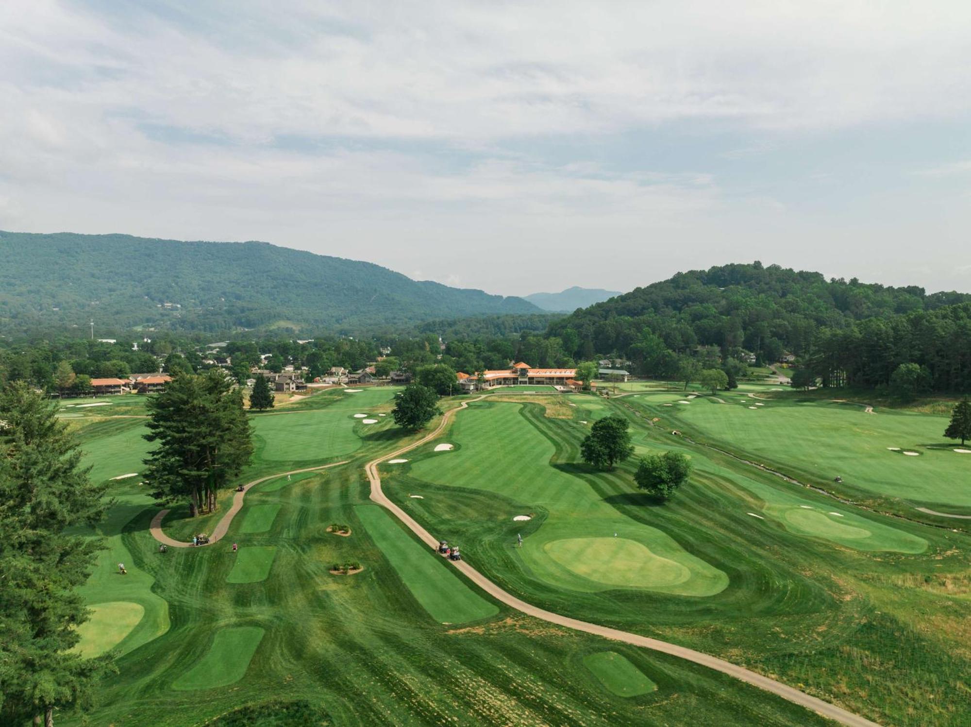 Waynesville Inn And Golf Club, Tapestry Collection By Hilton Bagian luar foto
